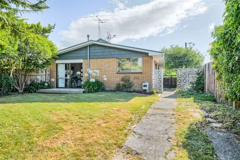 Photo of property in 21f1- Roband Crescent, Brown Owl, Upper Hutt, 5018