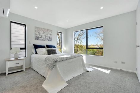 Photo of property in 45b Portadown Avenue, Pakuranga Heights, Auckland, 2010