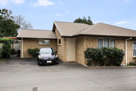 Photo of property in 114u1 Old Farm Road, Hamilton East, Hamilton, 3216