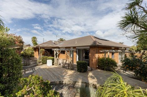 Photo of property in 27 Amery Place, Papamoa Beach, Papamoa, 3118