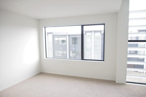 Photo of property in 38 Memorial Park Lane, Hobsonville, Auckland, 0618