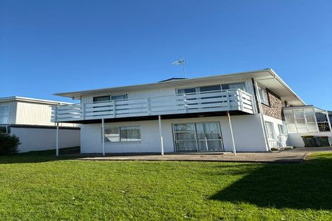 Photo of property in 23 Stapleford Crescent, Browns Bay, Auckland, 0630