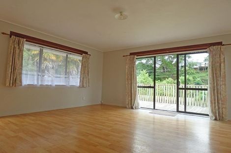 Photo of property in 8 Woodside Road, Massey, Auckland, 0614