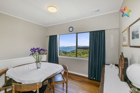 Photo of property in 44 Maungaraki Road, Korokoro, Lower Hutt, 5012