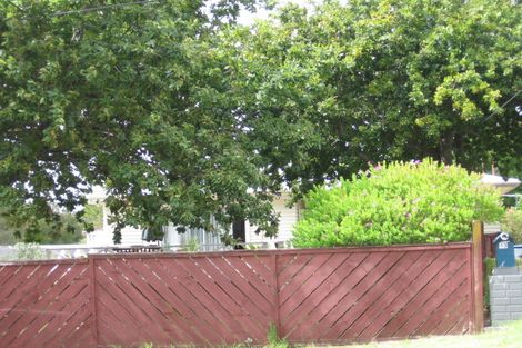 Photo of property in 1/13 Lancaster Road, Beach Haven, Auckland, 0626