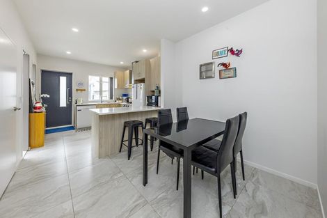 Photo of property in 7 Riroriro Close, Papakura, 2110