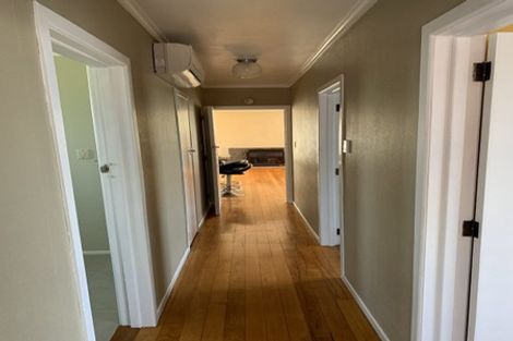 Photo of property in 1/28 Lyttelton Avenue, Forrest Hill, Auckland, 0620