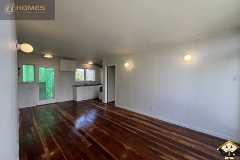 Photo of property in 84 Roberts Road, Te Atatu South, Auckland, 0610