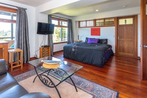 Photo of property in 2 Hinemoa Terrace, Tairua, 3508