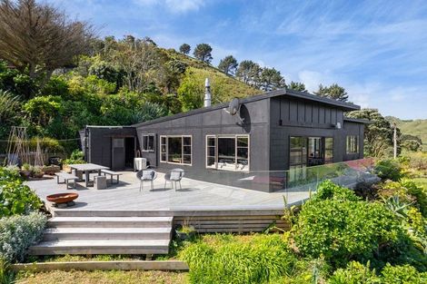 Photo of property in 69 North Street, Mokau, 4376