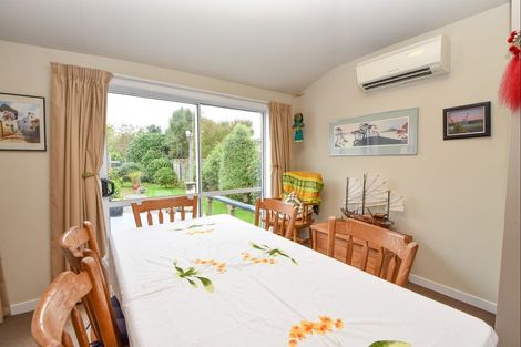 Photo of property in 60 Kuratawhiti Street, Greytown, 5712