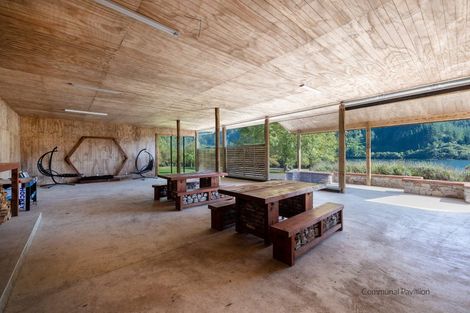 Photo of property in 1 Ribbonwood Lane, Kinloch, Taupo, 3377