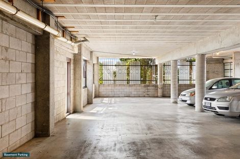 Photo of property in 3/27 Rangatira Road, Birkdale, Auckland, 0626