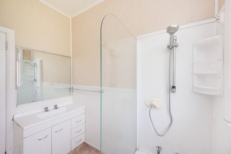 Photo of property in 26 Puriri Terrace, Roslyn, Palmerston North, 4414