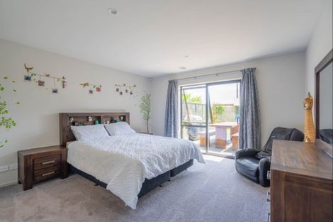 Photo of property in 7 Mahia Lane, Waikanae, 5036