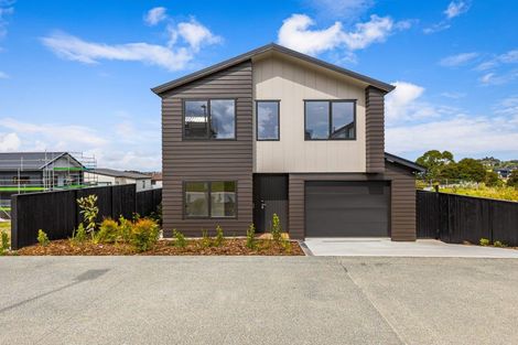 Photo of property in 5 Makumaku Place, Long Bay, 0630