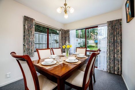 Photo of property in 15 Jelicich Court, Henderson, Auckland, 0612