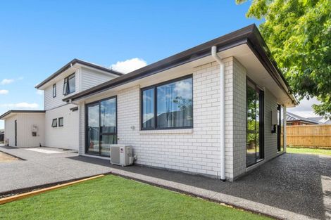 Photo of property in 23 Rose Leigh Drive, Cambridge, 3434