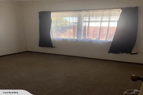 Photo of property in 2a Hilton Grove, Kelvin Grove, Palmerston North, 4414