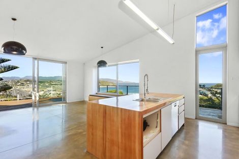 Photo of property in 13 Bella Vista, Melrose, Wellington, 6023