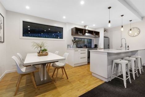 Photo of property in 5 Hull Place, Whitby, Porirua, 5024