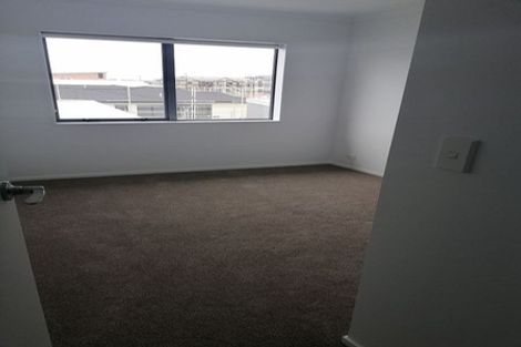 Photo of property in 28 Adlam Lane, Takanini, 2112