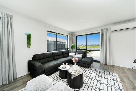 Photo of property in 44 Lake Drive, Tikipunga, Whangarei, 0112