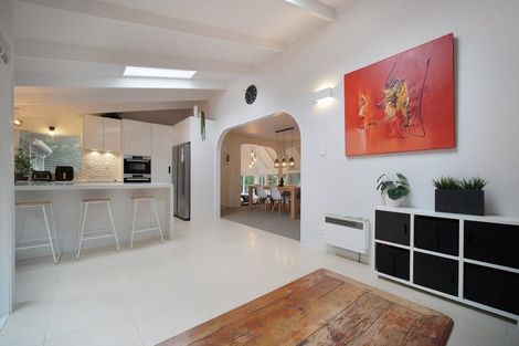 Photo of property in 1/22 Rangatira Road, Birkenhead, Auckland, 0626