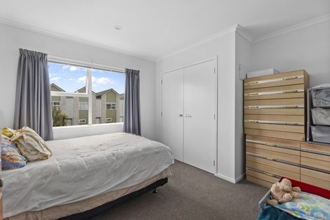 Photo of property in 10/10 Burrows Place, Frankton, Hamilton, 3204