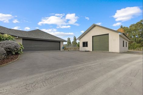 Photo of property in 44 Tutakarae Road, Kelvin Grove, Palmerston North, 4470