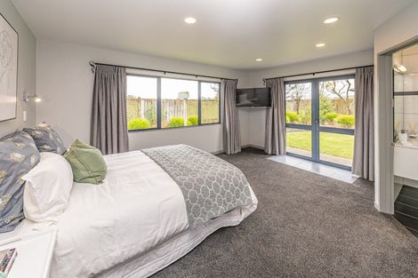 Photo of property in 43 Kakaho Drive, Tawhero, Whanganui, 4501