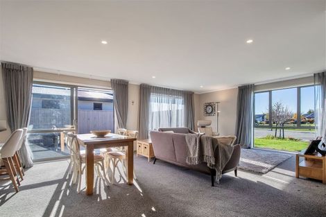 Photo of property in 7 Jade Court, Rolleston, 7614