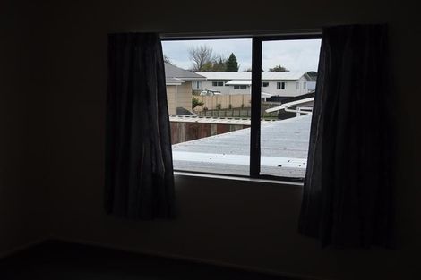 Photo of property in 2/2 Silvan Place, Bell Block, New Plymouth, 4312
