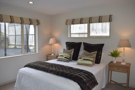 Photo of property in 85 Laurel Oak Drive, Schnapper Rock, Auckland, 0632