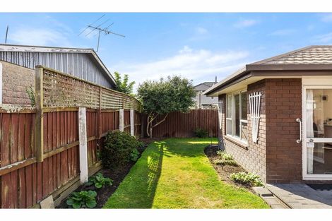 Photo of property in 2/3 Ravenna Street, Avonhead, Christchurch, 8042