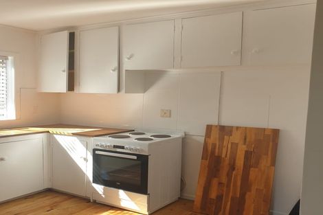 Photo of property in 17 Shanley Crescent, Waiuku, 2123