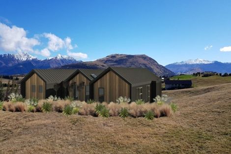Photo of property in 14a Kinross Lane, Jacks Point, Queenstown, 9371