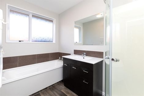 Photo of property in 5a Westgrove Avenue, Avonhead, Christchurch, 8042