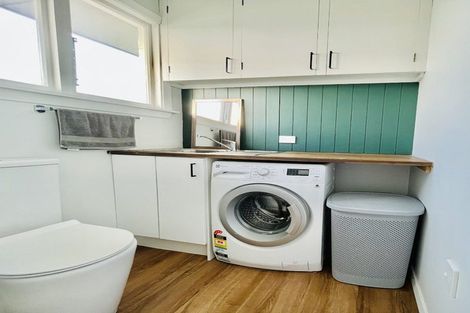 Photo of property in 35 Toorak Avenue, Avonhead, Christchurch, 8042