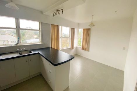 Photo of property in 14 Meadowvale Avenue, Forrest Hill, Auckland, 0620