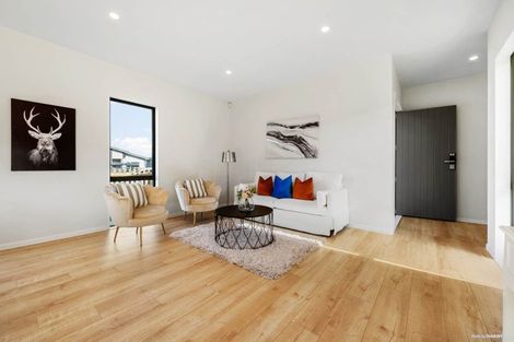 Photo of property in 1 Creswell Lane, Papakura, 2110