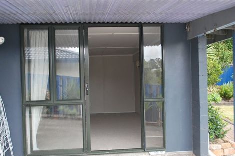 Photo of property in 5 Beaudine Avenue, Glenfield, Auckland, 0629