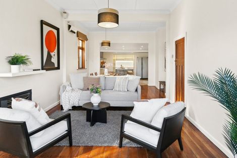 Photo of property in 196 Townsend Road, Miramar, Wellington, 6022