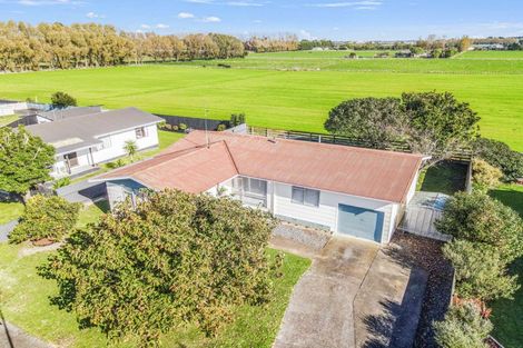 Photo of property in 32 Cascade Crescent, Westbrook, Palmerston North, 4412