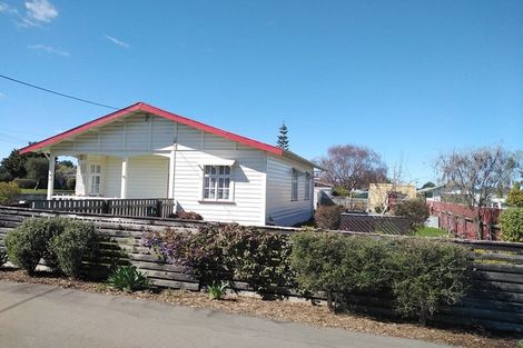 Photo of property in 16 Rira Street, Marton, 4710