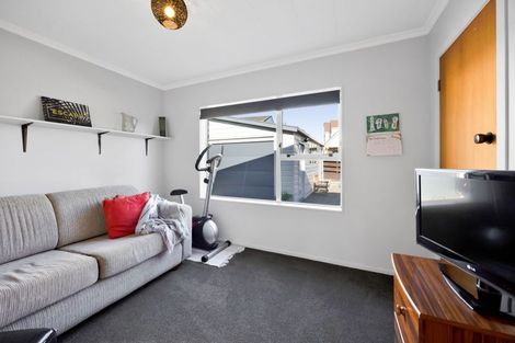 Photo of property in 34 Branch Road, Highlands Park, New Plymouth, 4312