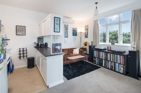 Photo of property in 41 Overtoun Terrace, Hataitai, Wellington, 6021