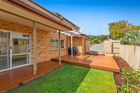 Photo of property in 4 Totara Views Drive, Red Beach, 0932