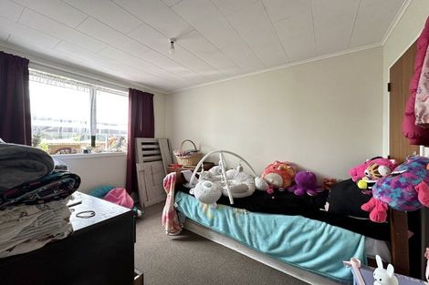 Photo of property in 1/18 Oregon Drive, Maoribank, Upper Hutt, 5018