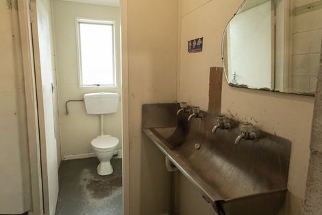 Photo of property in 1-2 Seagull Place, Whitby, Porirua, 5024